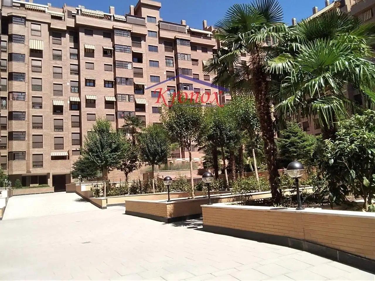 Vista exterior de Àtic en venda en Madrid amb Aire condicionat, Calefacció i Terrassa
