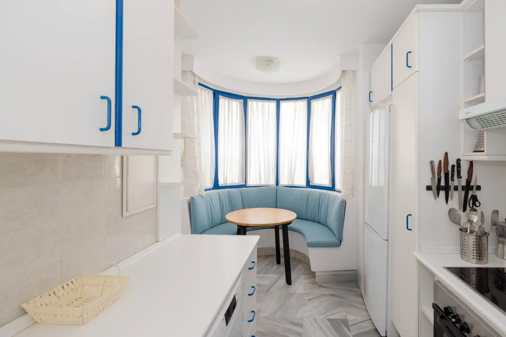 Cocina de Dúplex en venta en Marbella con Aire acondicionado, Calefacción y Terraza