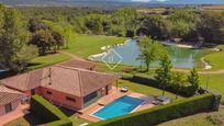 Garden of House or chalet for sale in Navata  with Air Conditioner and Swimming Pool