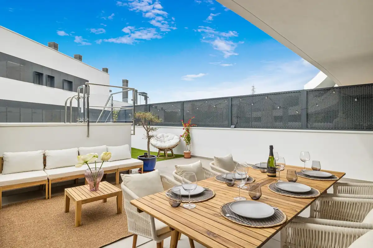 Apartamento con piscina en venta en Estepona Pueblo, imagen 8