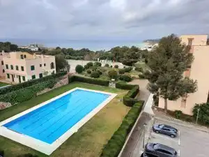 Piscina de Piso de alquiler en Altafulla con Amueblado, Horno y Microondas