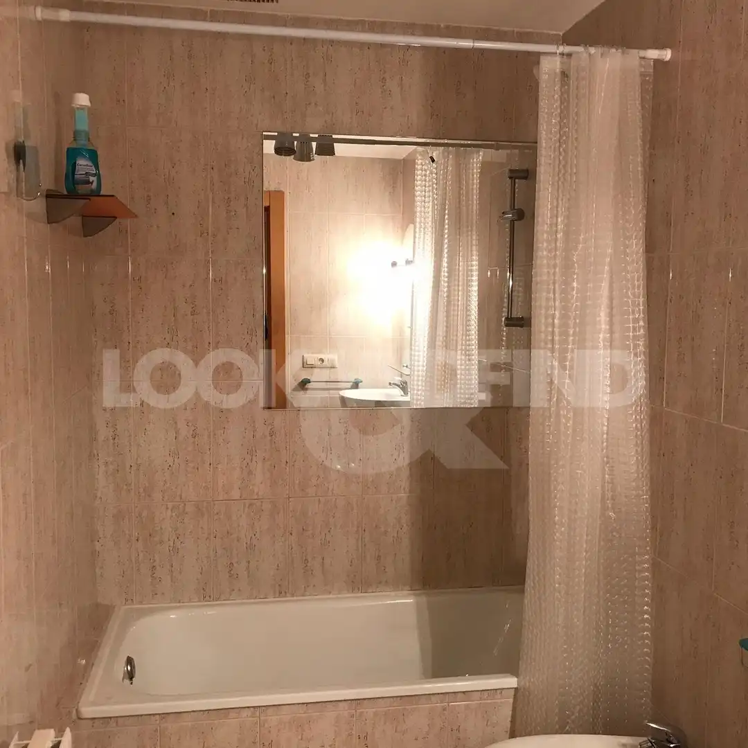 Apartamento de alquiler en Calle Filiberto Villalobos, Villamayor