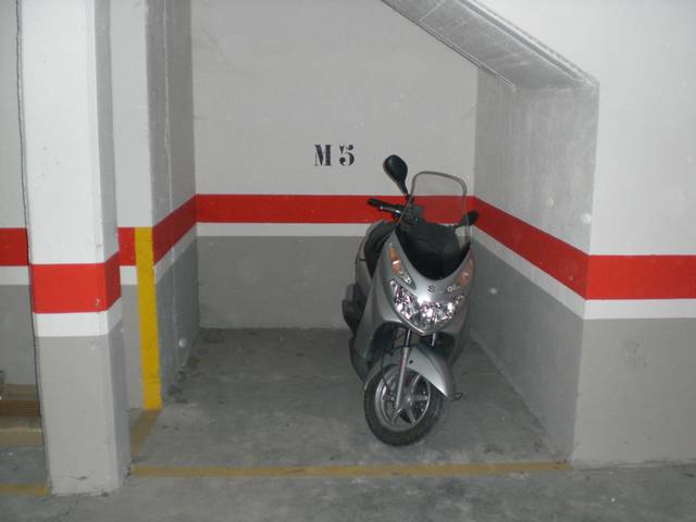 Garaje en Alquiler en Calle del Lago de Sanabria, 4 en Hospital Nuevo