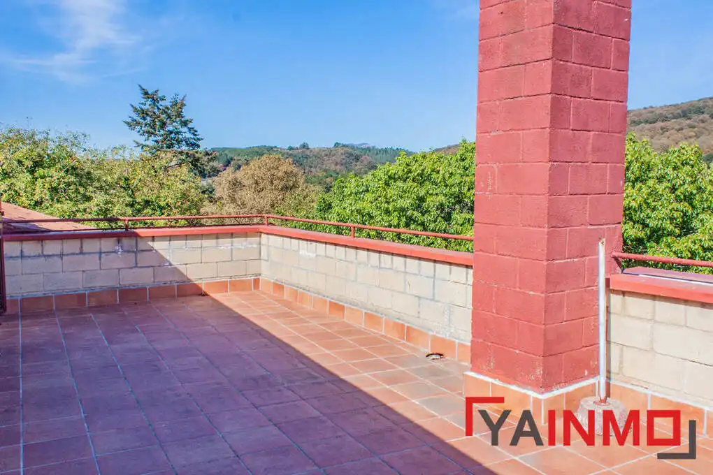 Adosado con jardín en venta en Legutio
