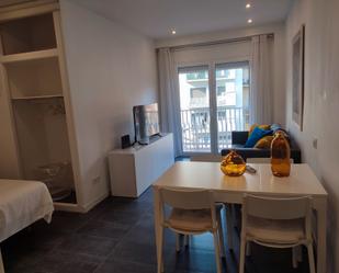 Sala d'estar de Estudi de lloguer en  Barcelona Capital amb Aire condicionat, Calefacció i Parquet