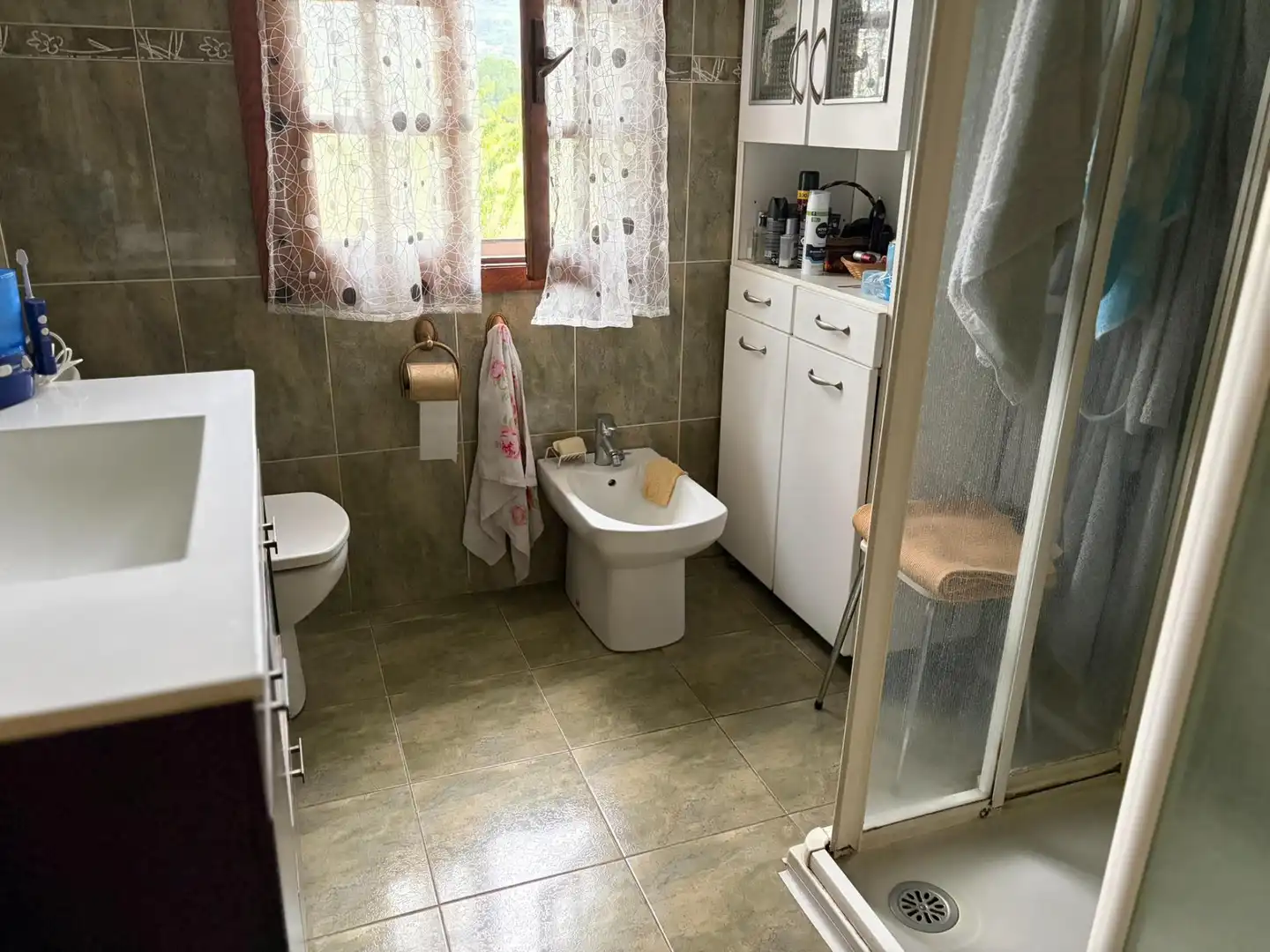 Baño de Casa o chalet en venta en Corullón con Calefacción, Terraza y Alarma