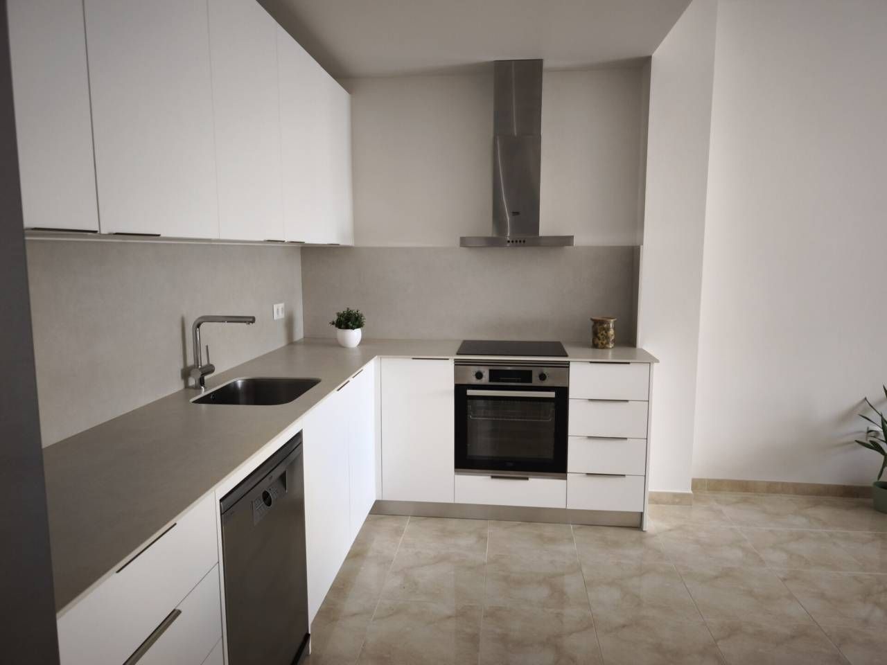 Kitchen of Flat for sale in L'Aldea  with Air Conditioner and Heating