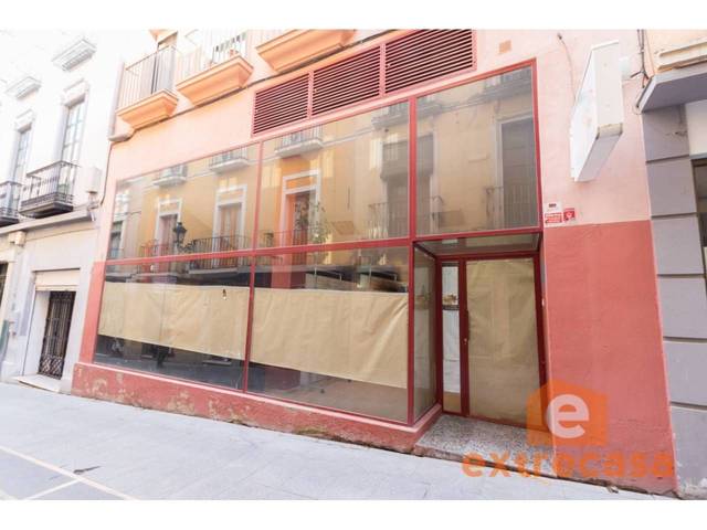 Local comercial en Alquiler en Casco Antiguo