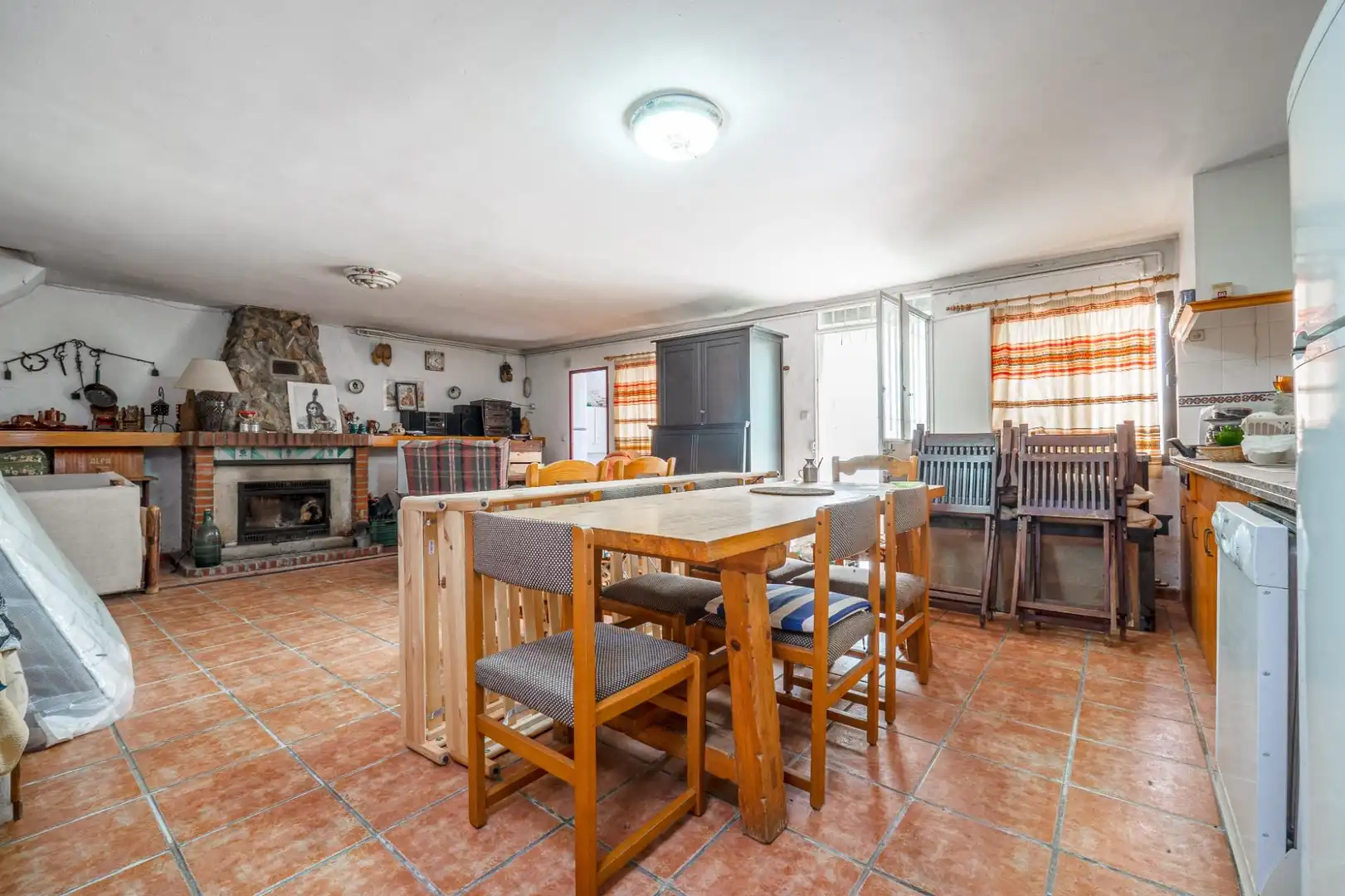 Houses for sale in Camino DE LA BARRERA (FAR), 58, Fargue