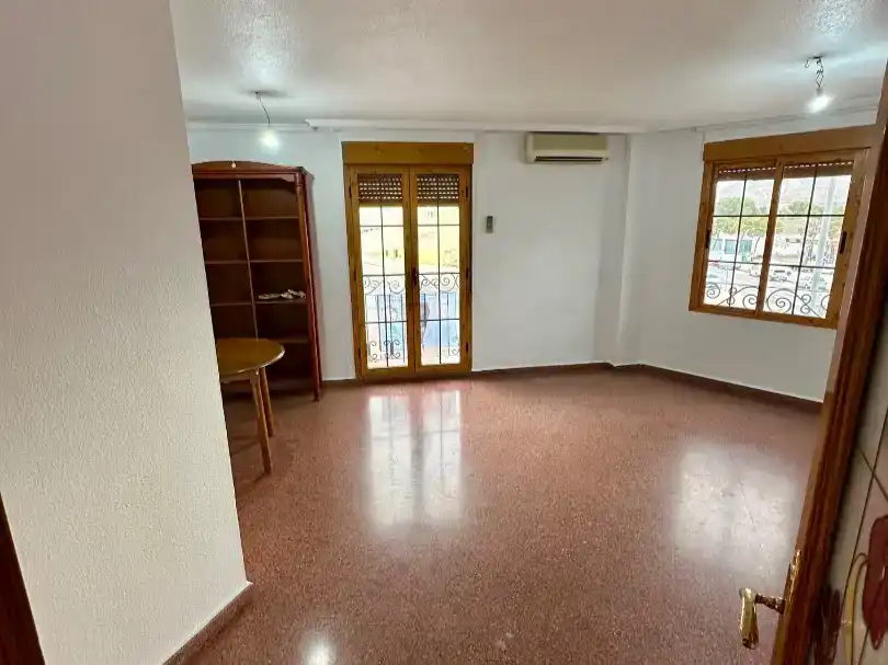 Vista exterior de Dúplex en venta en Aspe con Aire acondicionado, Trastero y Balcón