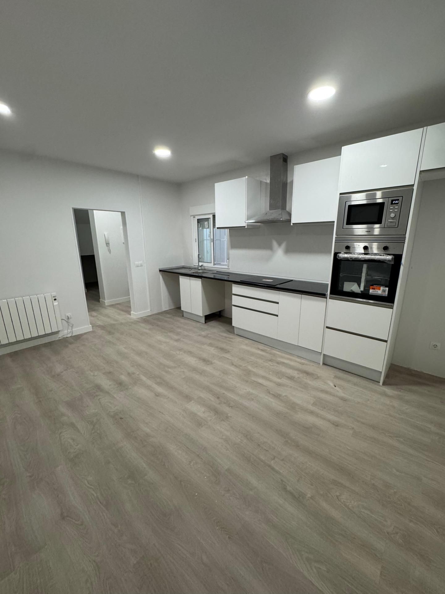 Kitchen of Flat for rent in Sevilla la Nueva  with Air Conditioner and Heating