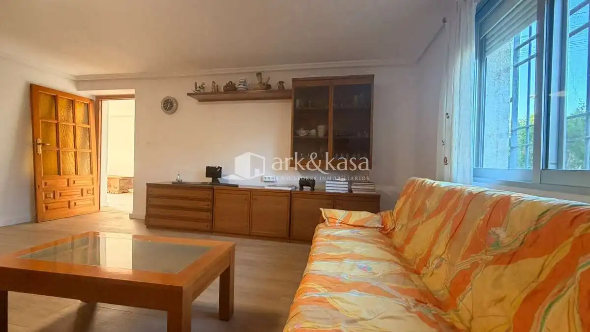 Sala d'estar de Casa adosada de lloguer en Ciutat Vella 