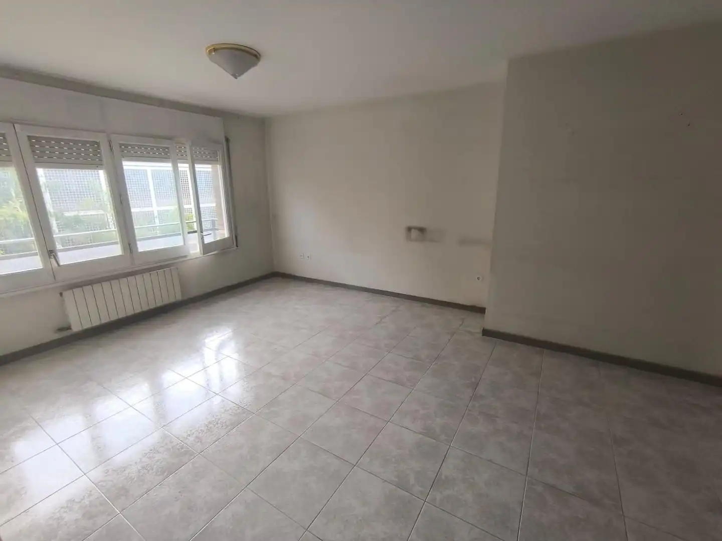 Living room of Flat for sale in Manresa  with Air Conditioner, Heating and Balcony
