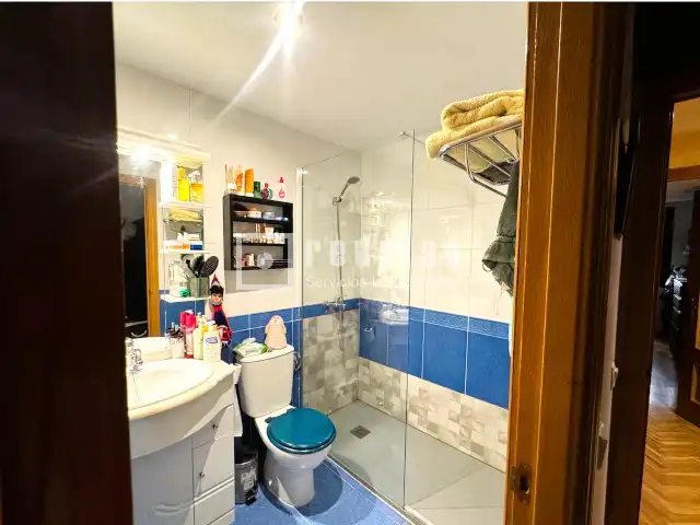 Baño de Piso en venta en Parla con Aire acondicionado, Calefacción y Parquet