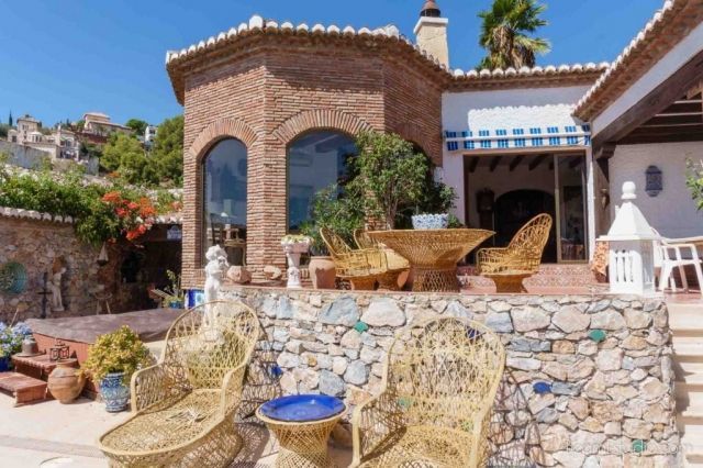 Terrassa de Casa o xalet en venda en Almuñécar amb Aire condicionat, Jardí privat i Terrassa