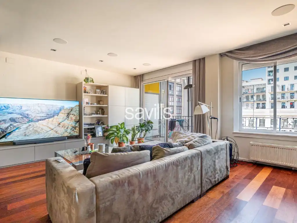 Sala d'estar de Apartament en venda en Barcelona amb Aire condicionat i Terrassa