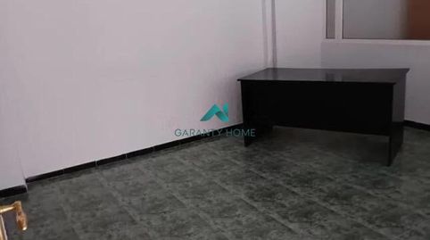 Foto 4 von Geschaftsraum zur Miete in Singuerlín, Santa Coloma de Gramenet