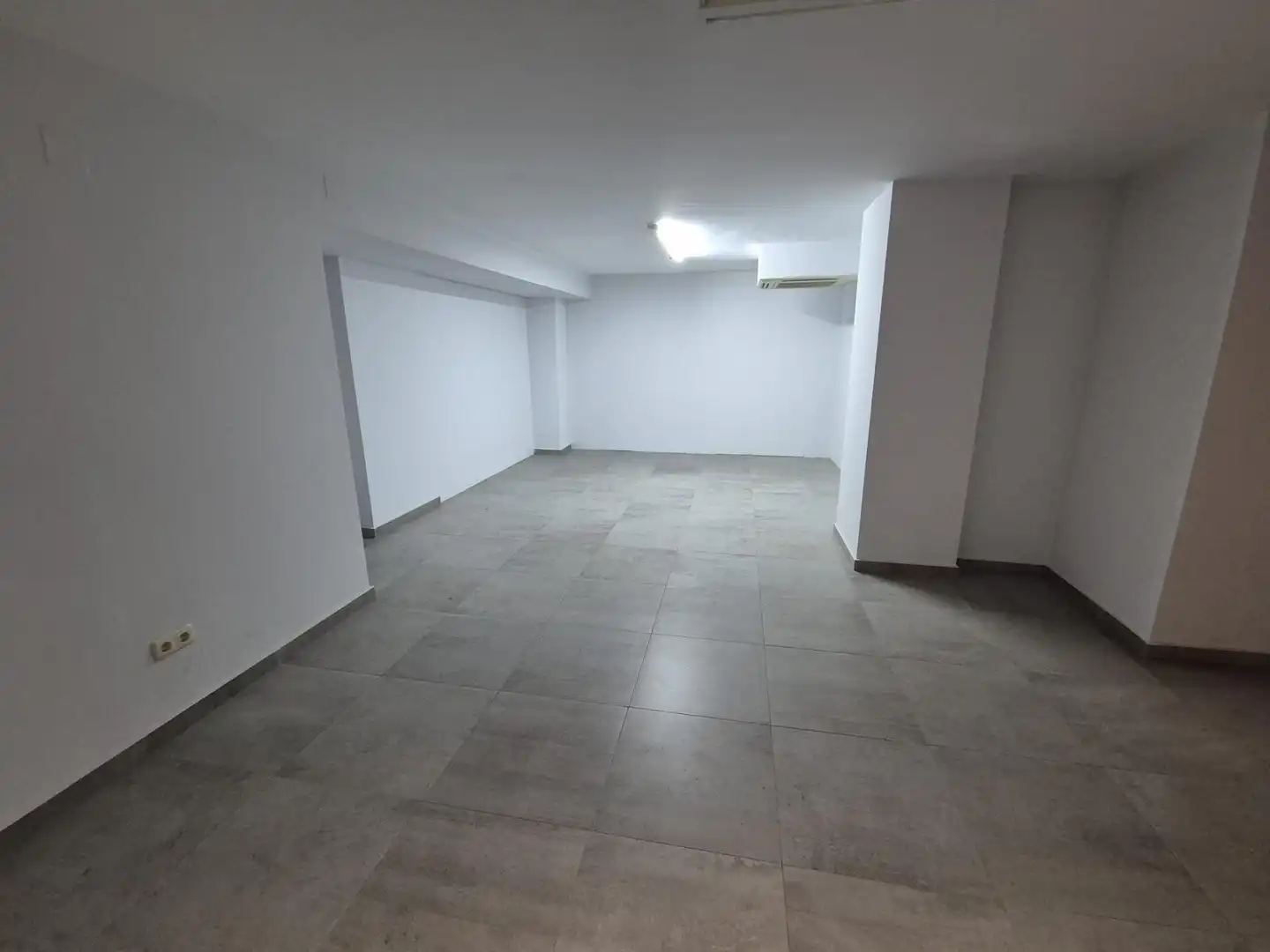 Local comercial en venda a Calle Tesifonte Gallego 24, imagen 8