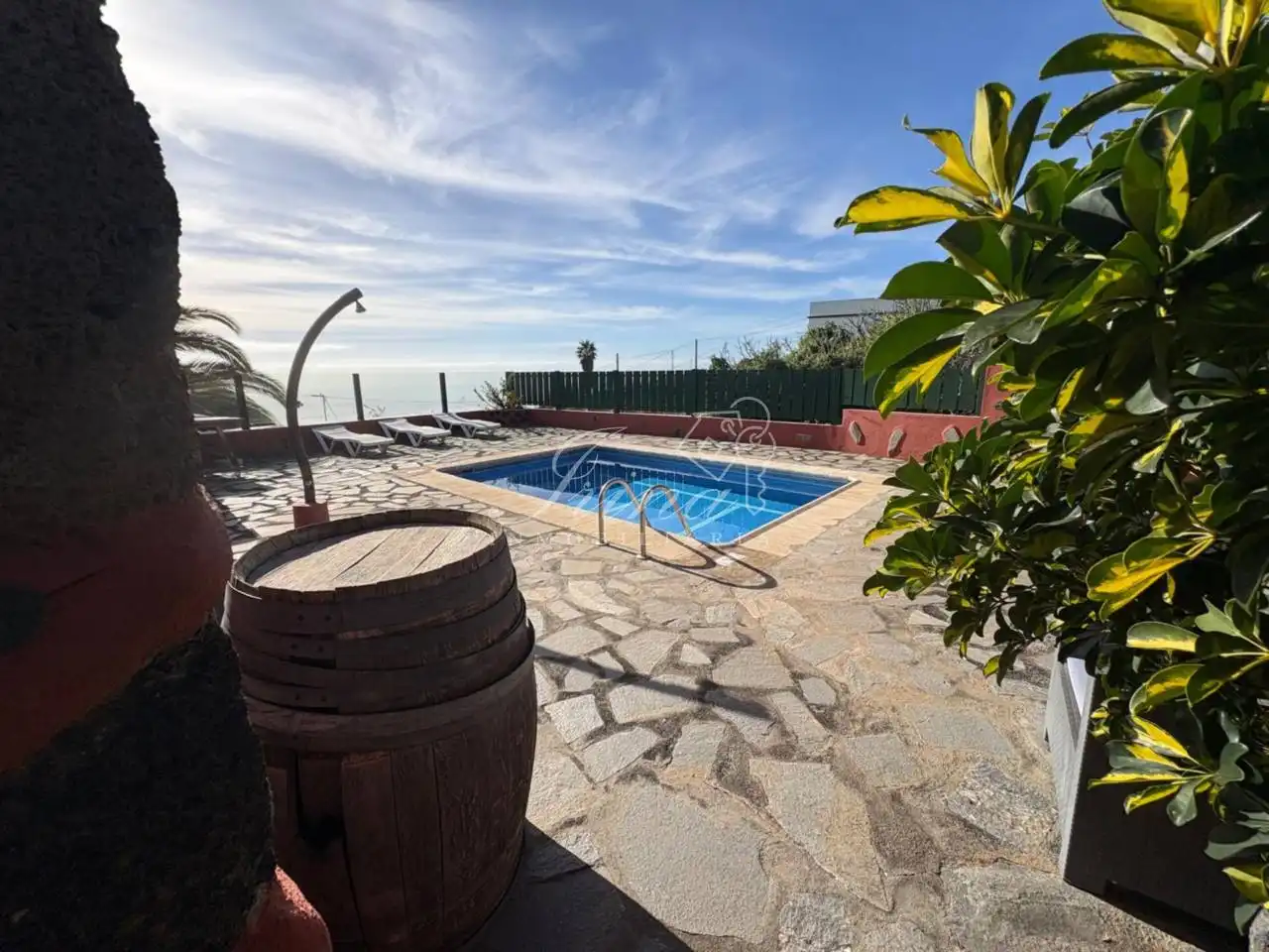 Vista exterior de Casa o xalet en venda en Villa de Mazo amb Terrassa i Piscina