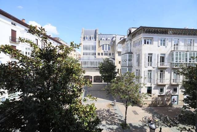 Oficina en Alquiler en SAN PRUDENCIO en Ensanche