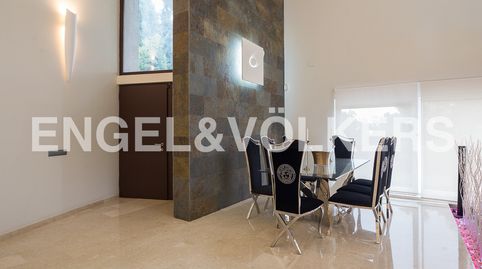 Extraordinaria vivienda con placas solares, imatge 2