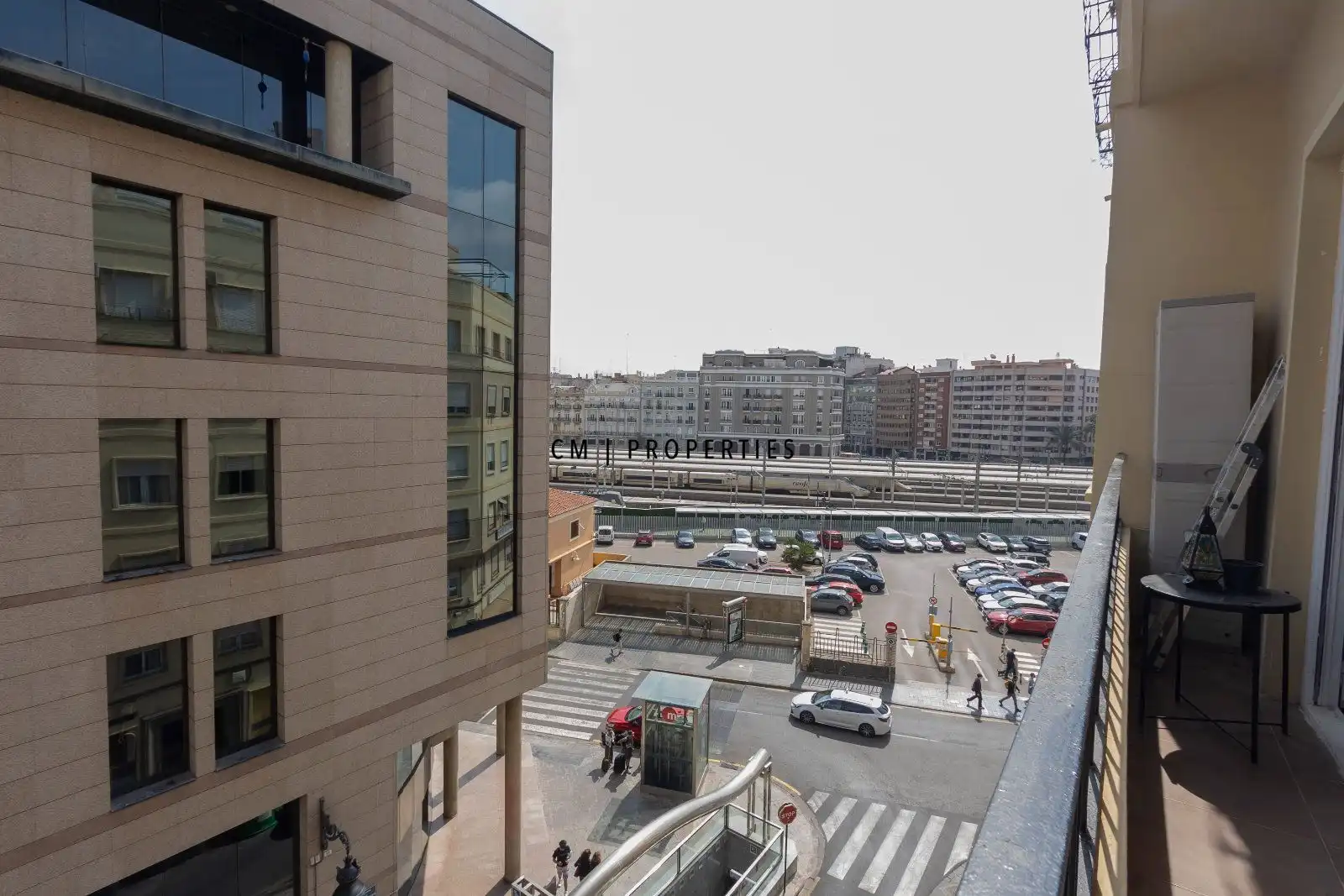 Vista exterior de Pis en venda en Valencia amb Forn i Balcó