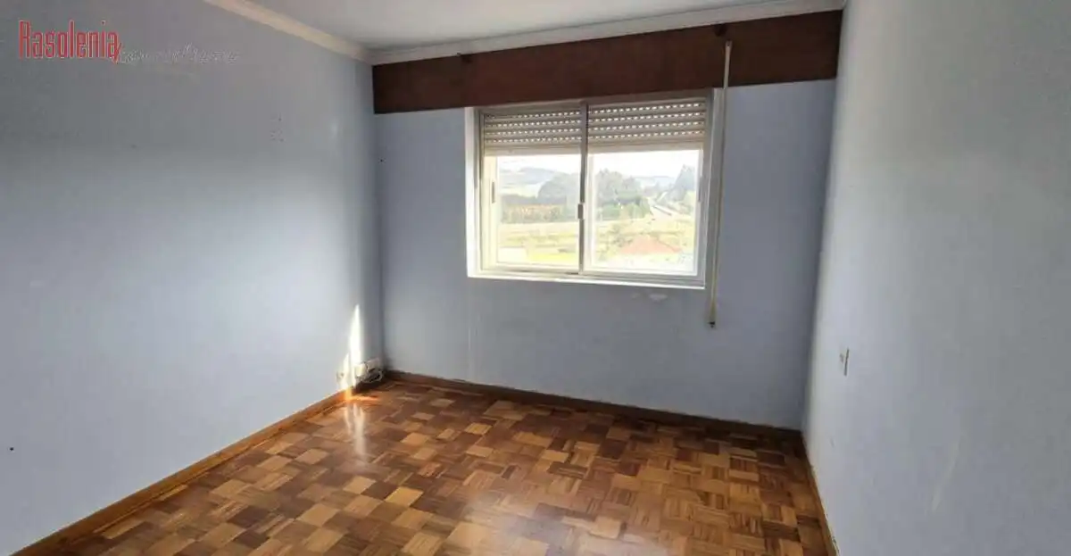 Habitación de Piso en venta en O Feal - Xubia