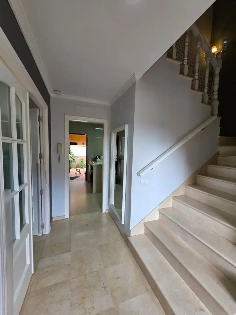 Casa o xalet en venda en La Rinconada amb Aire condicionat, Calefacció i Jardí privat
