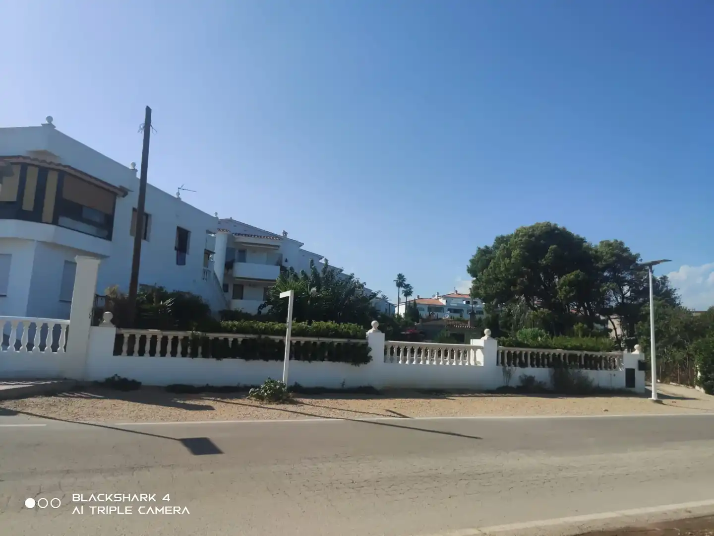 Vista exterior de Casa o xalet en venda en Alcalà de Xivert amb Aire condicionat, Jardí privat i Terrassa