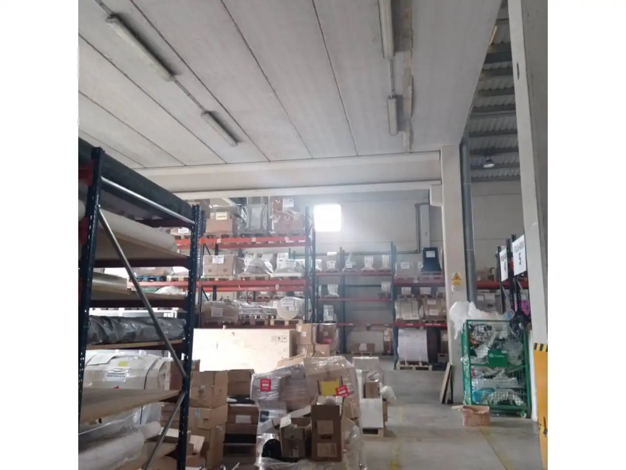 Nave industrial de alquiler en Barberà del Vallès