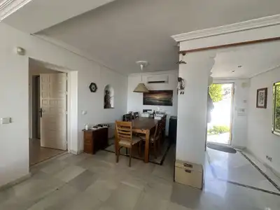 Detached house with pool for sale in Calahonda, imagen 9