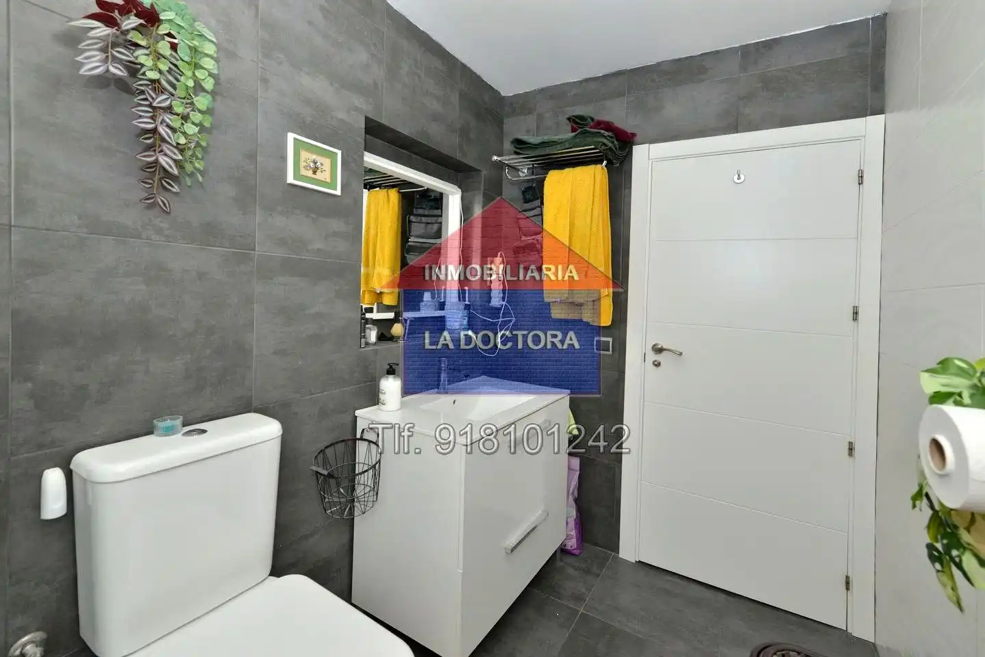 Bathroom of Flat for sale in Navalcarnero  with Air Conditioner and Heating