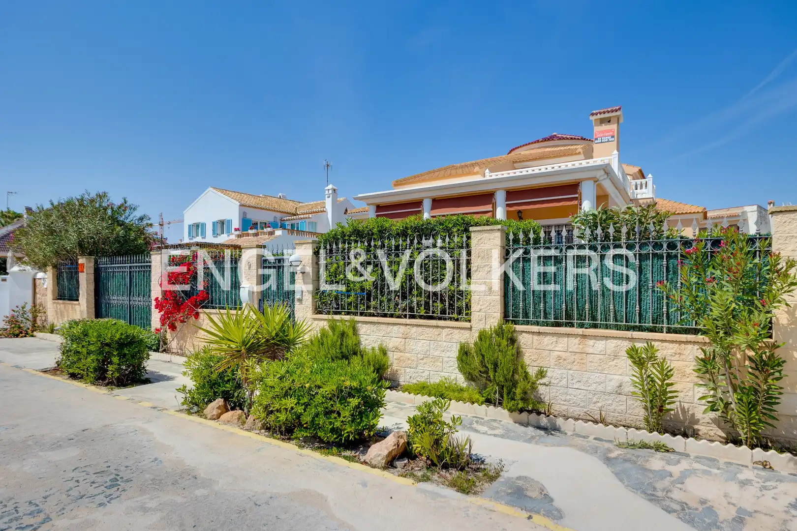 Vista exterior de Finca rústica en venta en Torrevieja con Aire acondicionado, Calefacción y Jardín privado