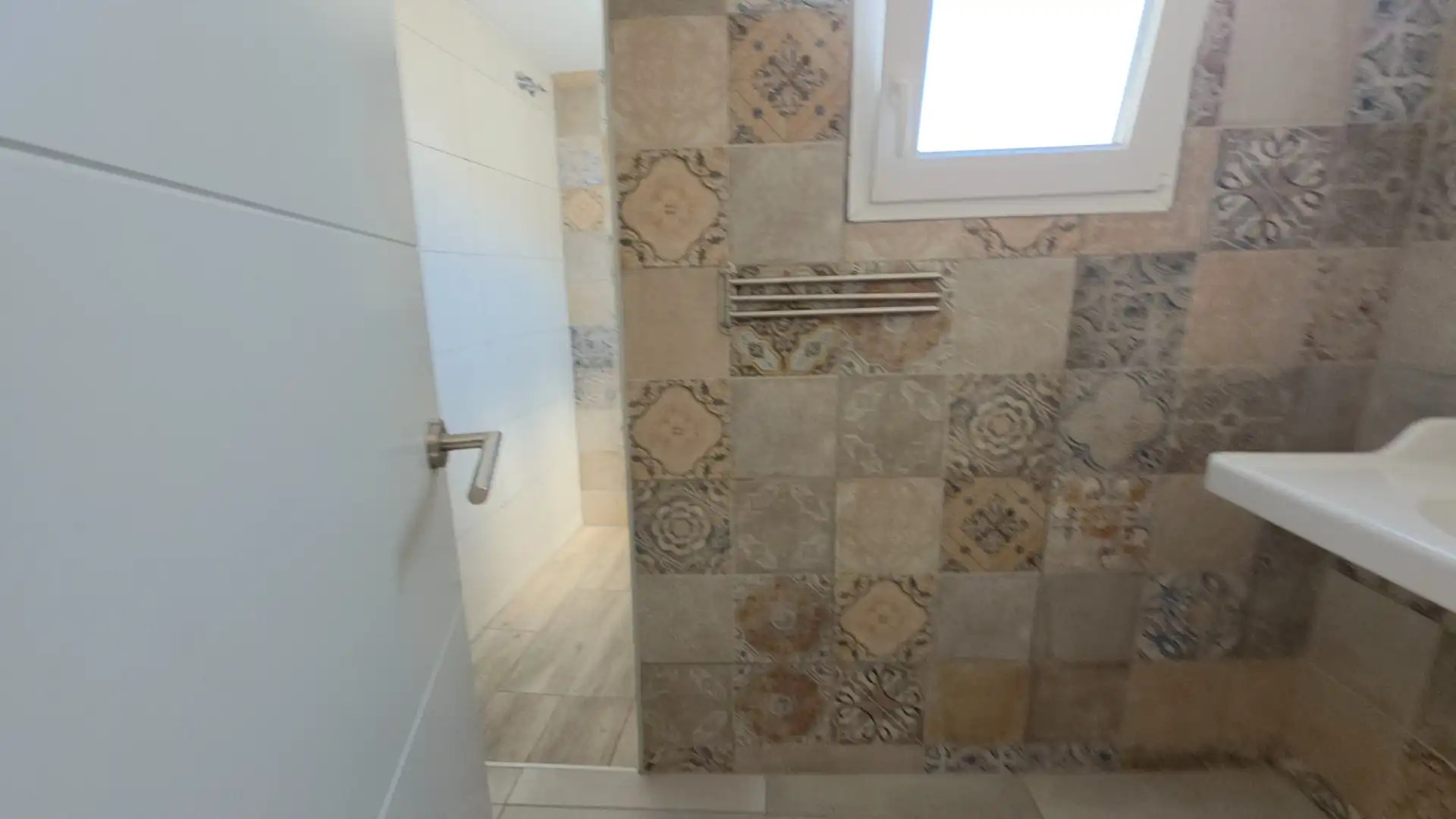 Baño de Casa adosada en venta en Badalona con Aire acondicionado, Calefacción y Terraza