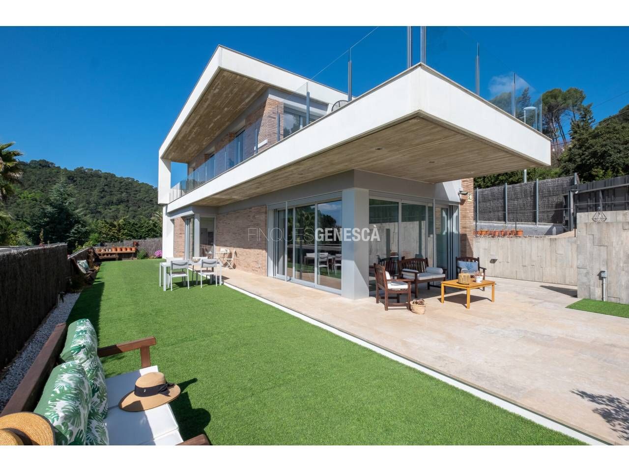 Terrassa de Casa o xalet en venda en Matadepera amb Aire condicionat, Calefacció i Jardí privat