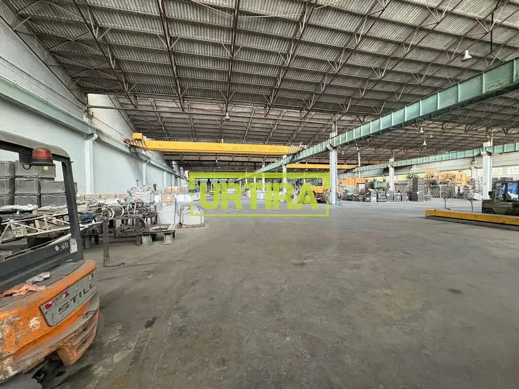 Nau industrial en venda en Aia
