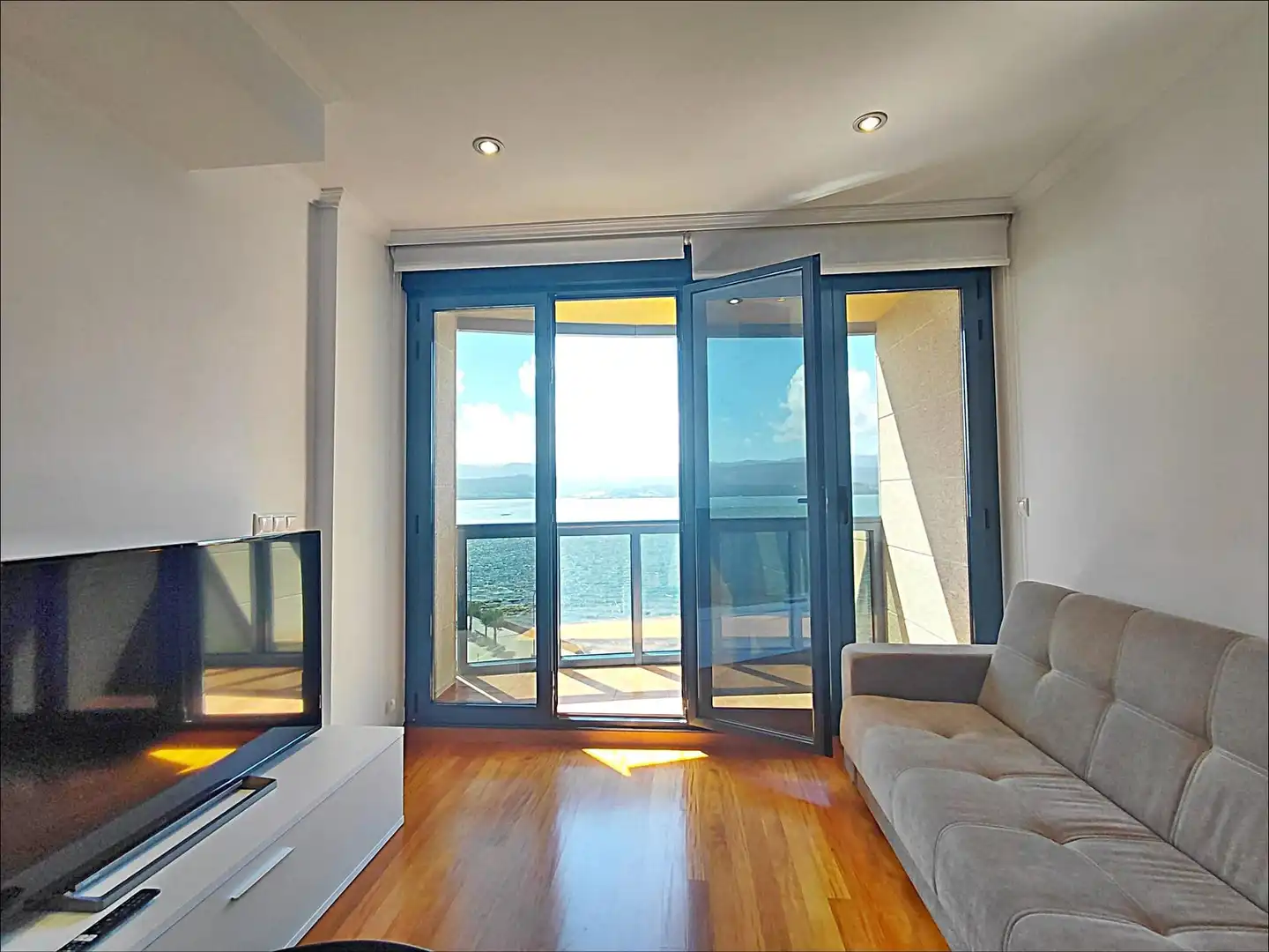 Sala de estar de Piso en venta en Rianxo con Terraza y Amueblado
