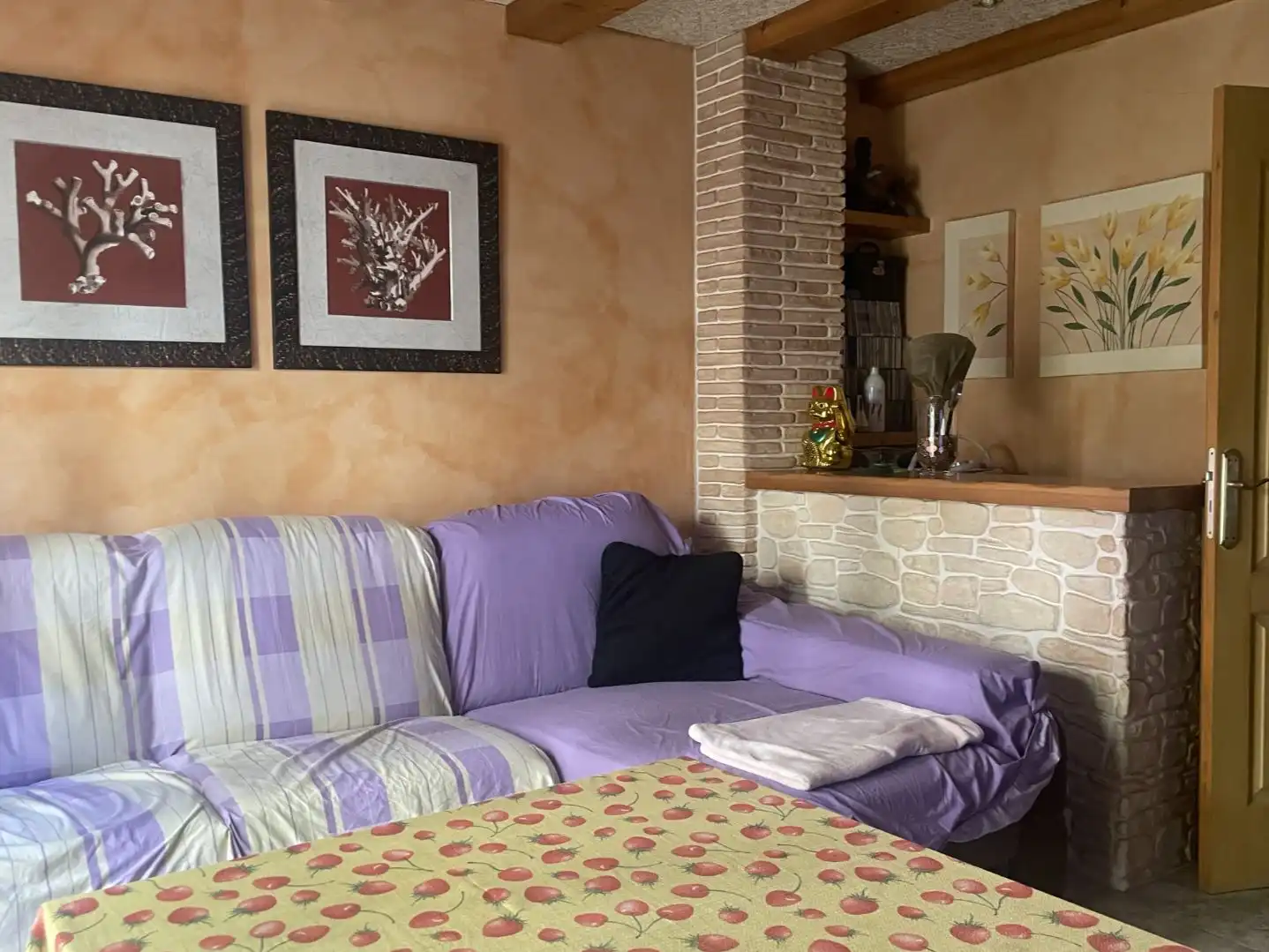 Sala d'estar de Casa adosada en venda en Muro de Alcoy amb Aire condicionat, Terrassa i Balcó