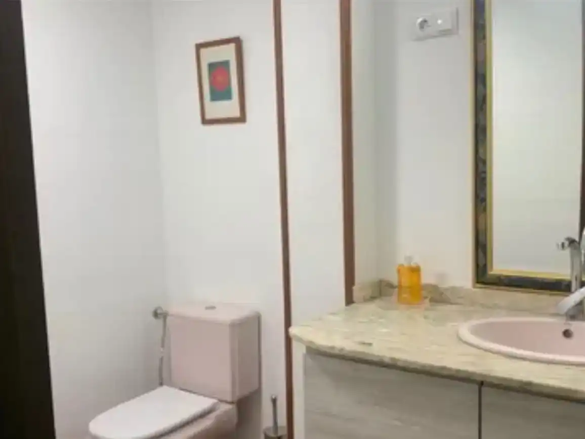 Badezimmer von Wohnung zur Miete in León Capital 