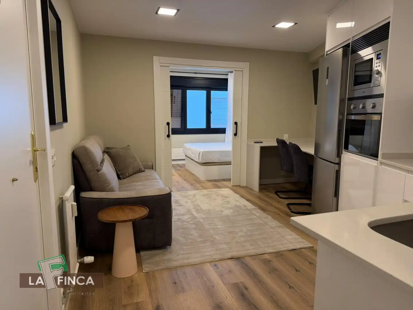 Sala de estar de Apartamento de alquiler en Milán - Pumarín - Teatinos