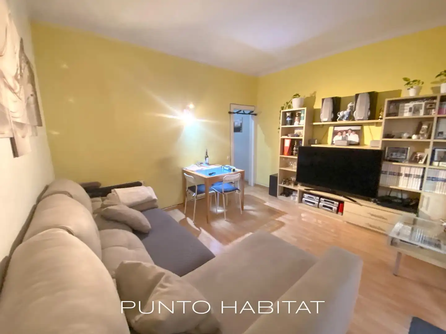 Wohnzimmer von Wohnung zum Verkauf in Barcelona mit Klimaanlage, Parkett und Terrasse