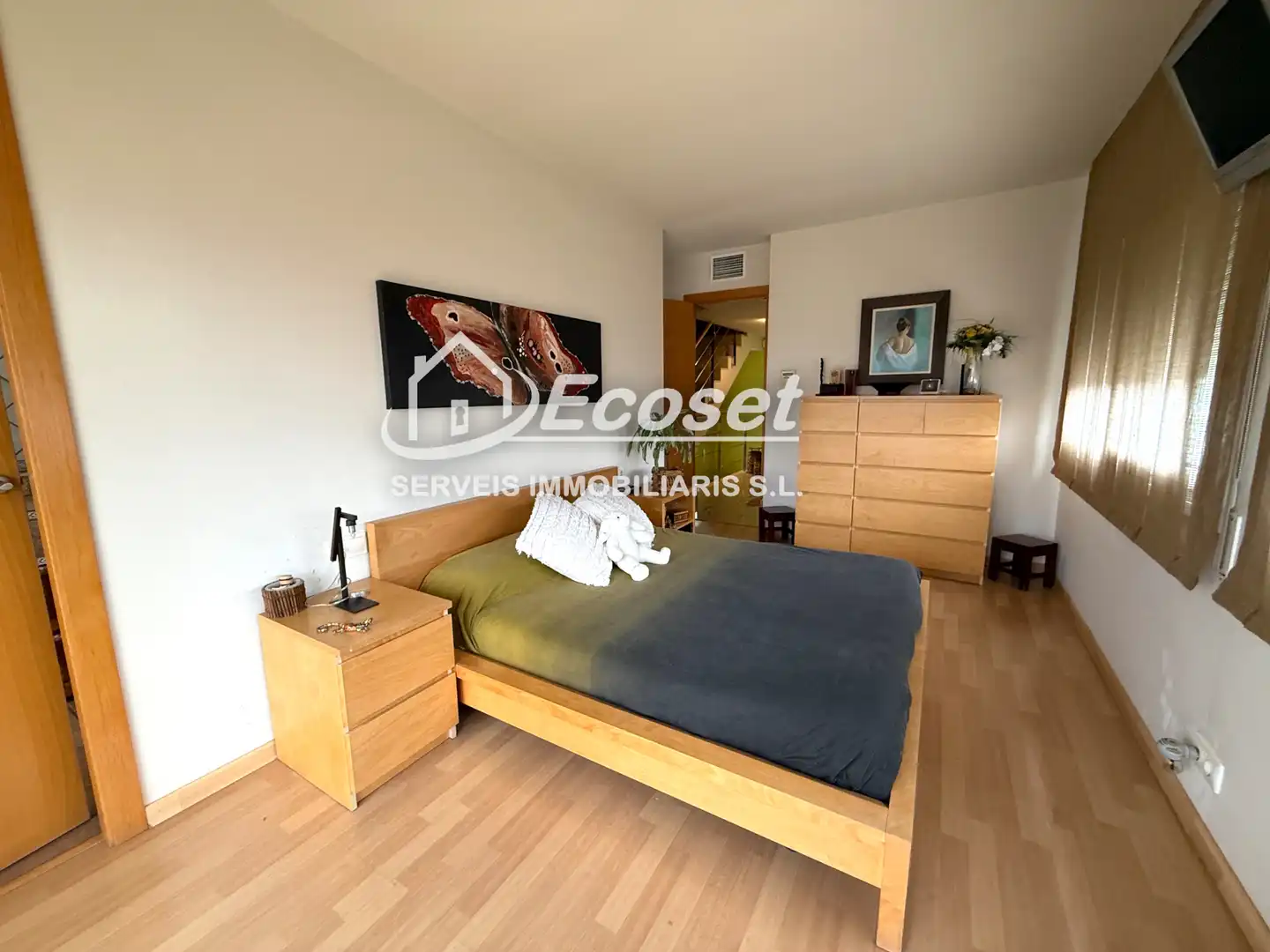 Schlafzimmer von Haus oder Chalet zum Verkauf in Vallirana mit Klimaanlage, Heizung und Privatgarten