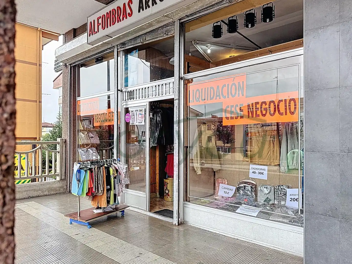 Local comercial en venda a Avenida GALTZARABORDA, imagen 2