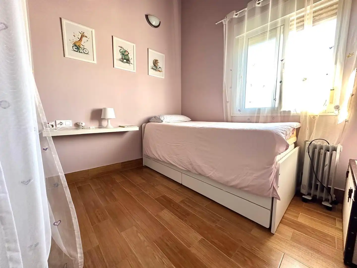 Dormitori de Casa o xalet en venda en El Puerto de Santa María amb Jardí privat