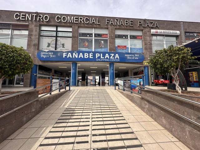 Local comercial en Alquiler en De Bruselas en Playa de Fañabé