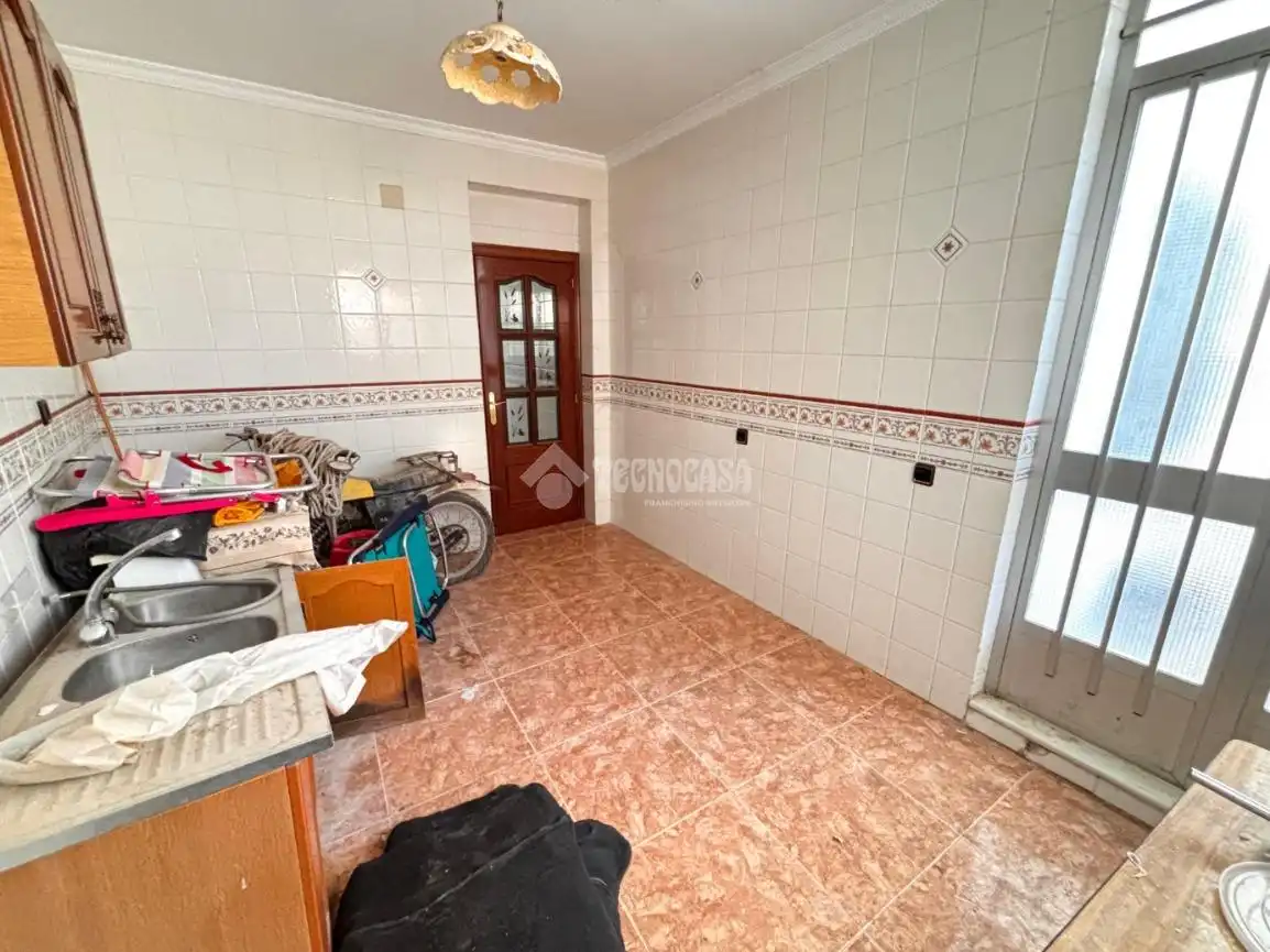 Kitchen of Houses for sale in Jódar, Jaén
