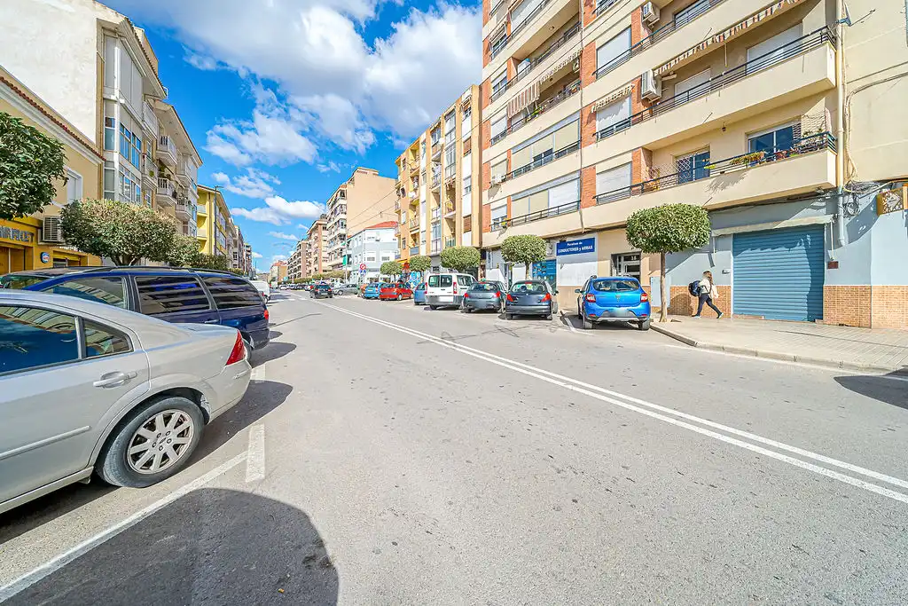 Piso en venta en Av de Madrid, Petrer