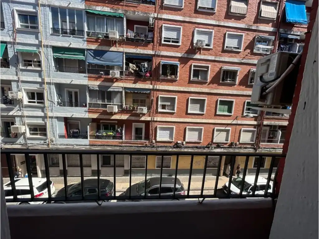 Vista exterior de Casa o xalet en venda en Valencia amb Aire condicionat