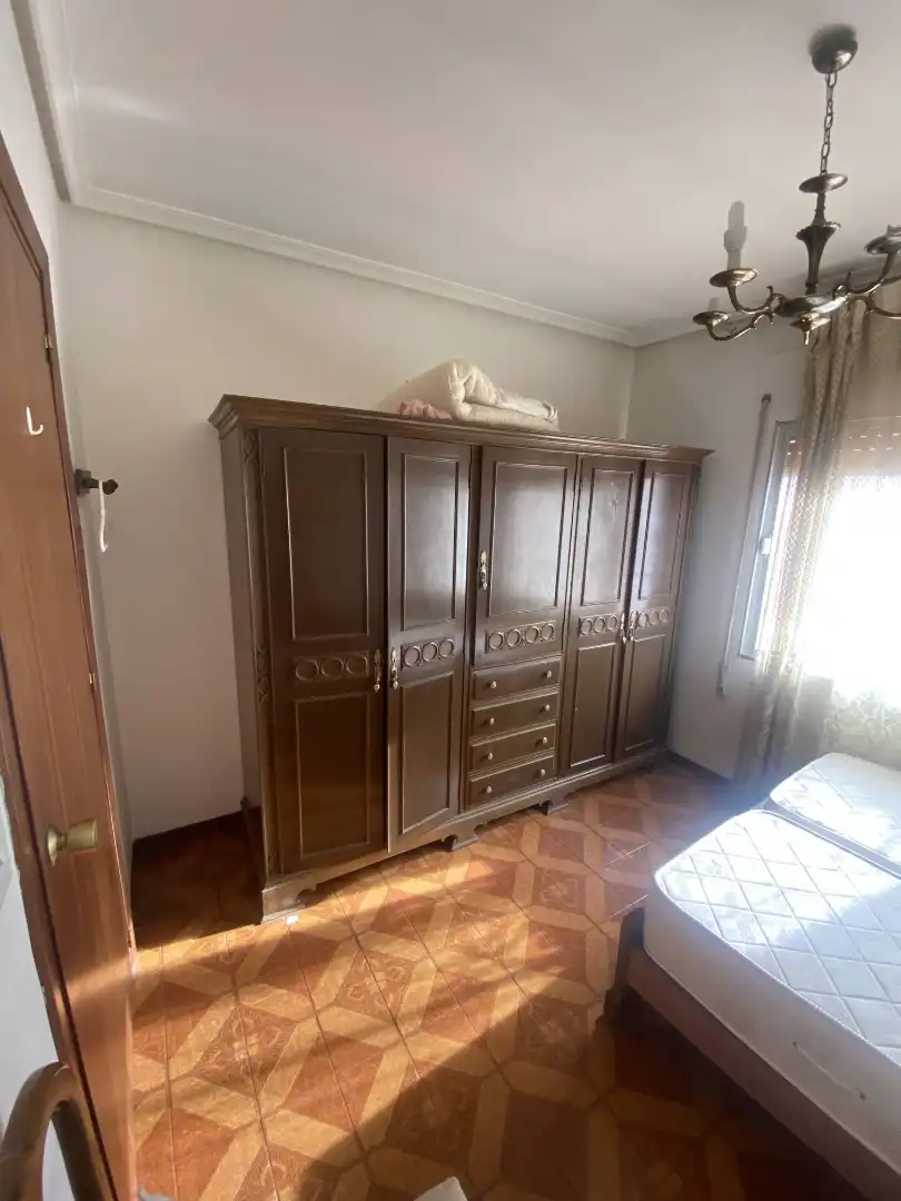 Habitación de Casa o chalet en venta en El Picazo   con Terraza, Amueblado y Balcón