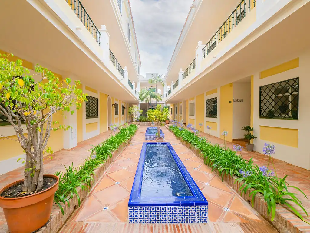 Piscina de Dúplex en venta en Marbella con Piscina